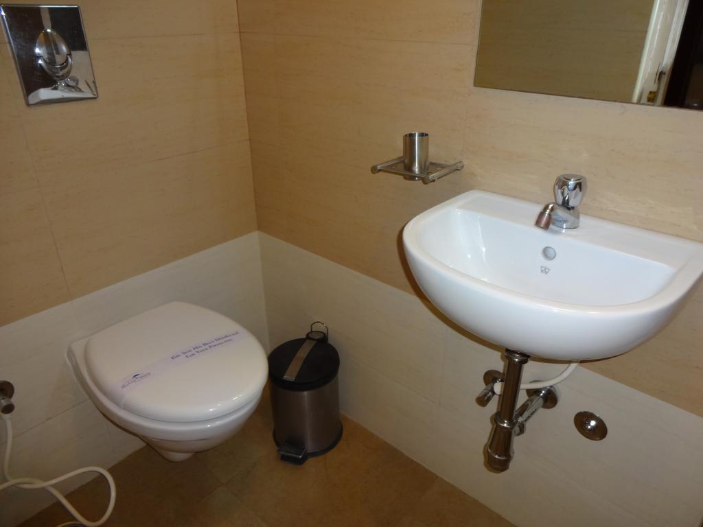 Hotel Sky Lite Коимбаторе Екстериор снимка