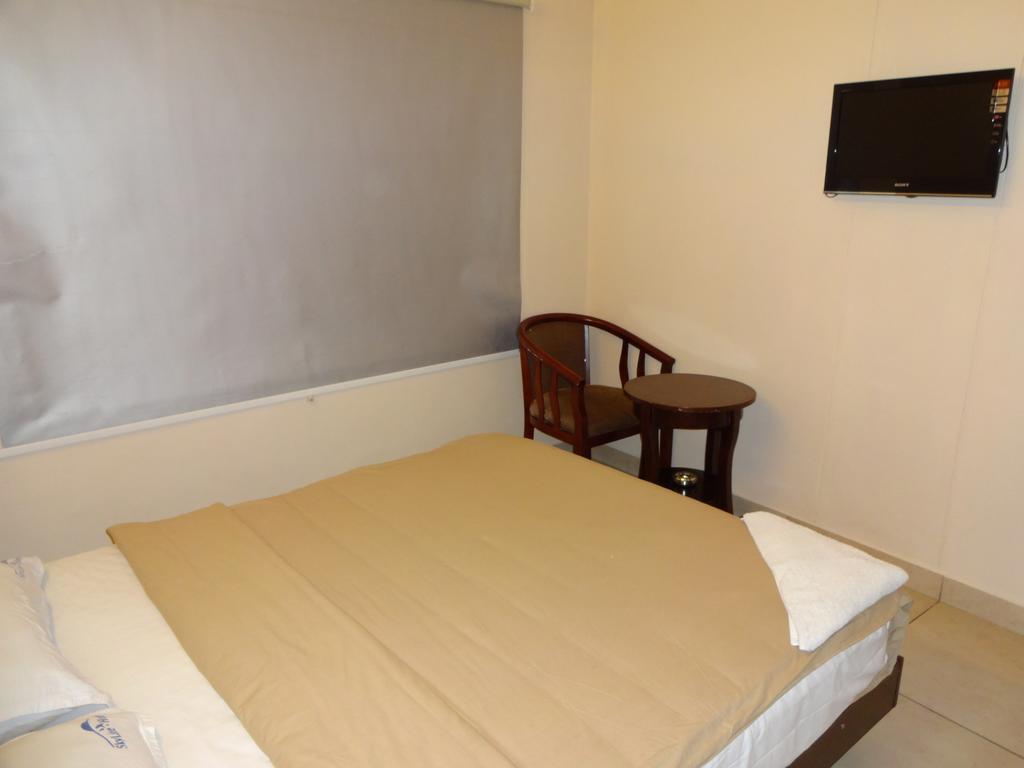 Hotel Sky Lite Коимбаторе Екстериор снимка